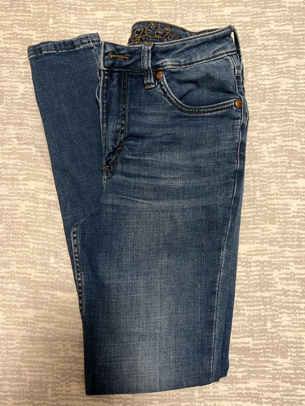 Women's wranglers skinny jeans